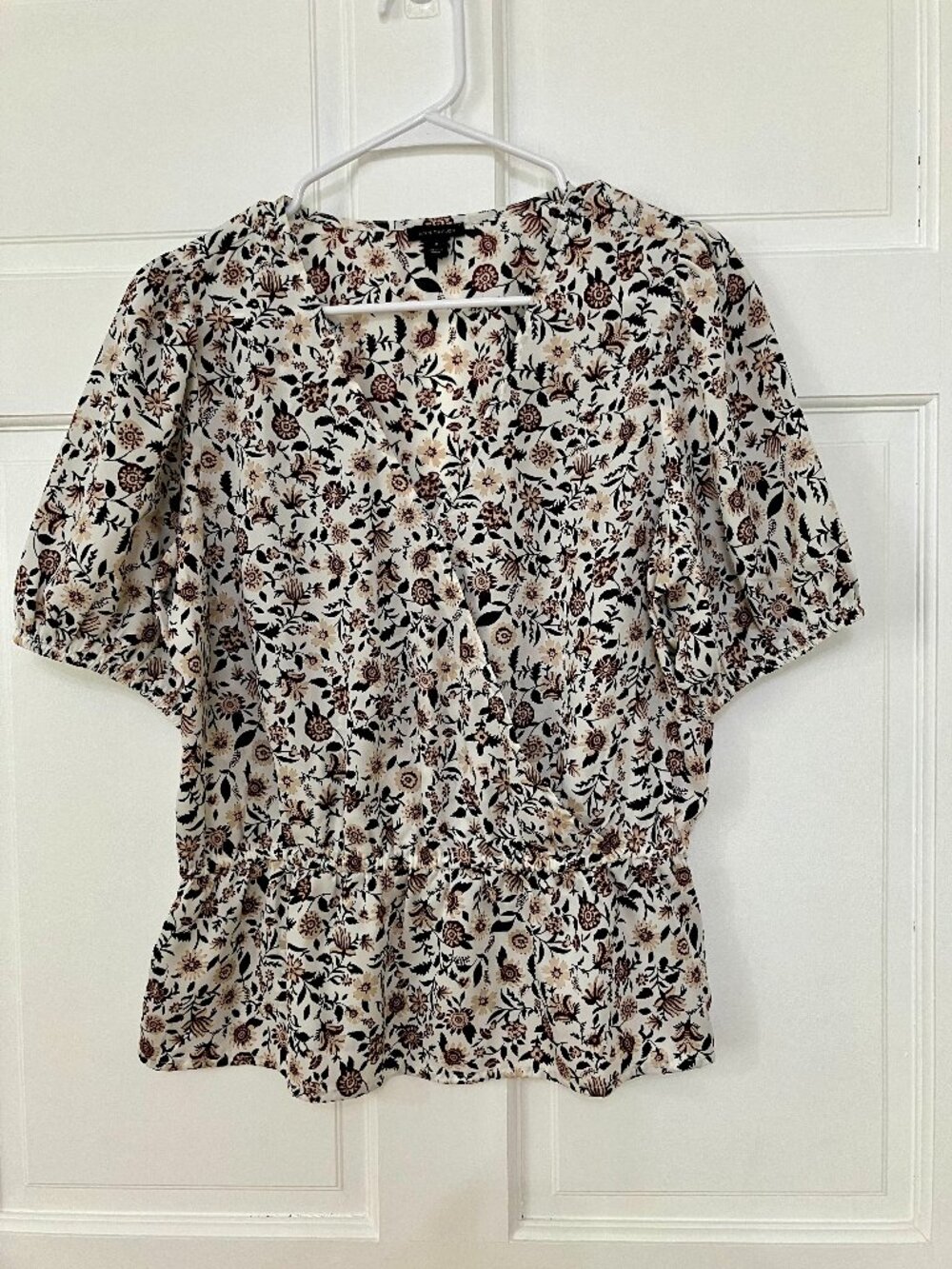 Ann Taylor Top Size Medium